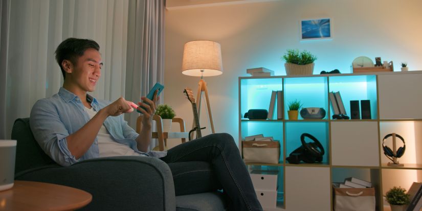 Technicus repareert pc